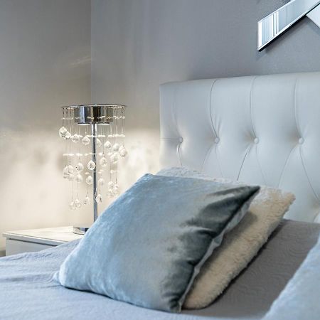 Elegant Suite - In Centro Portanuova Turijn Buitenkant foto